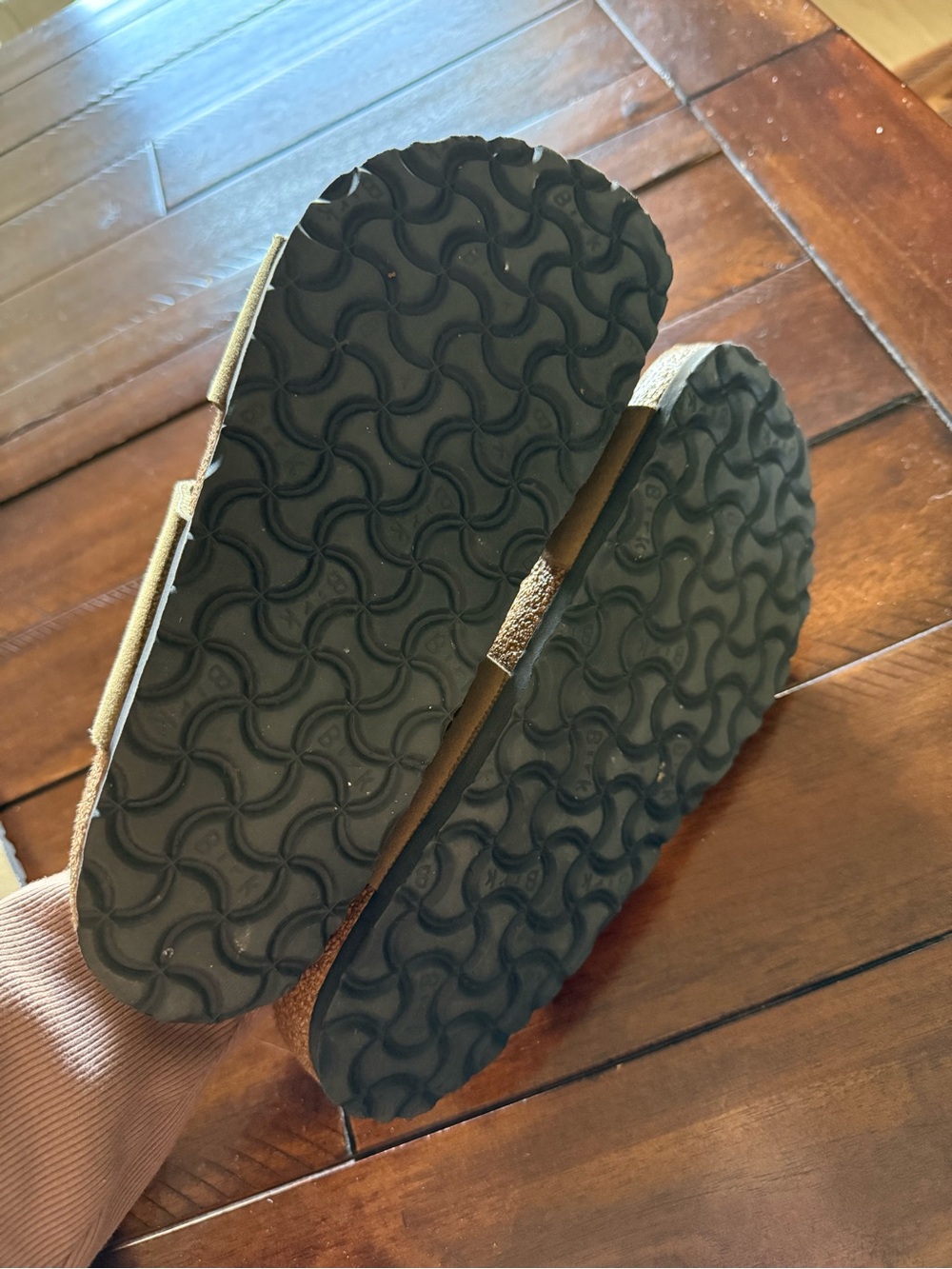 Birkenstock Sydney Vegan Sandals in Olive - Picture 8 of 8